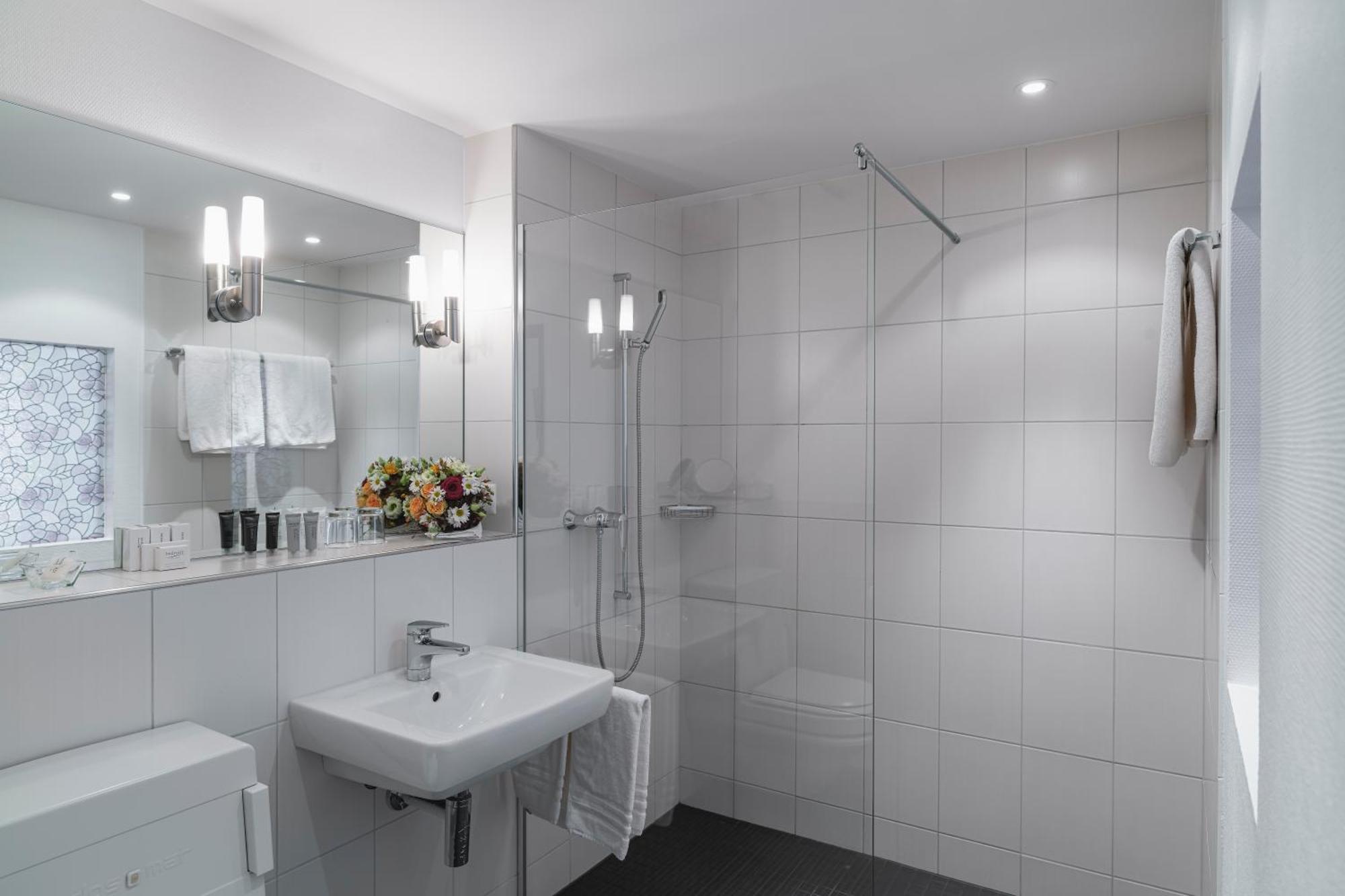 Weisses Roessli Swiss Quality Hotel Brunnen Zewnętrze zdjęcie